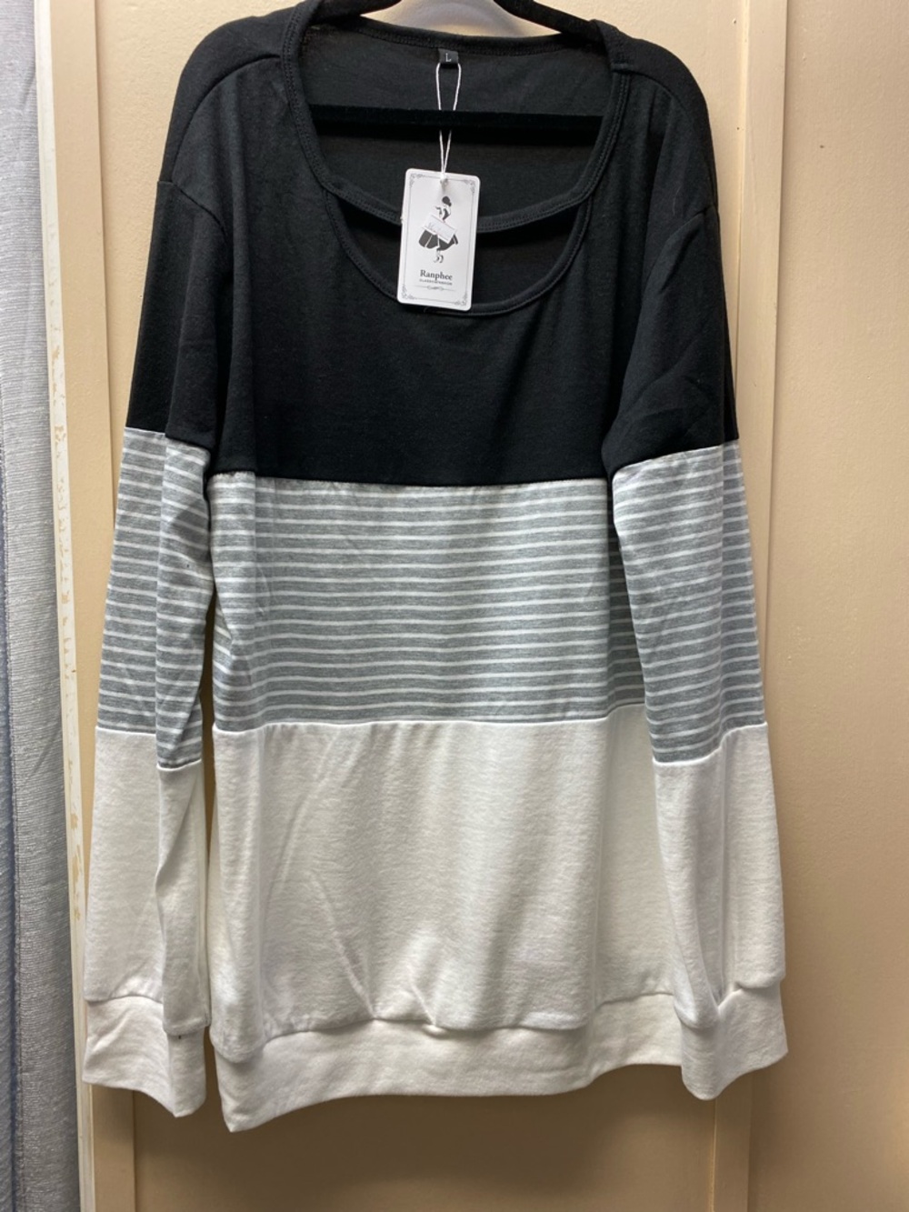 Colorblock Black, Gray & Cream Long Sleeve Top